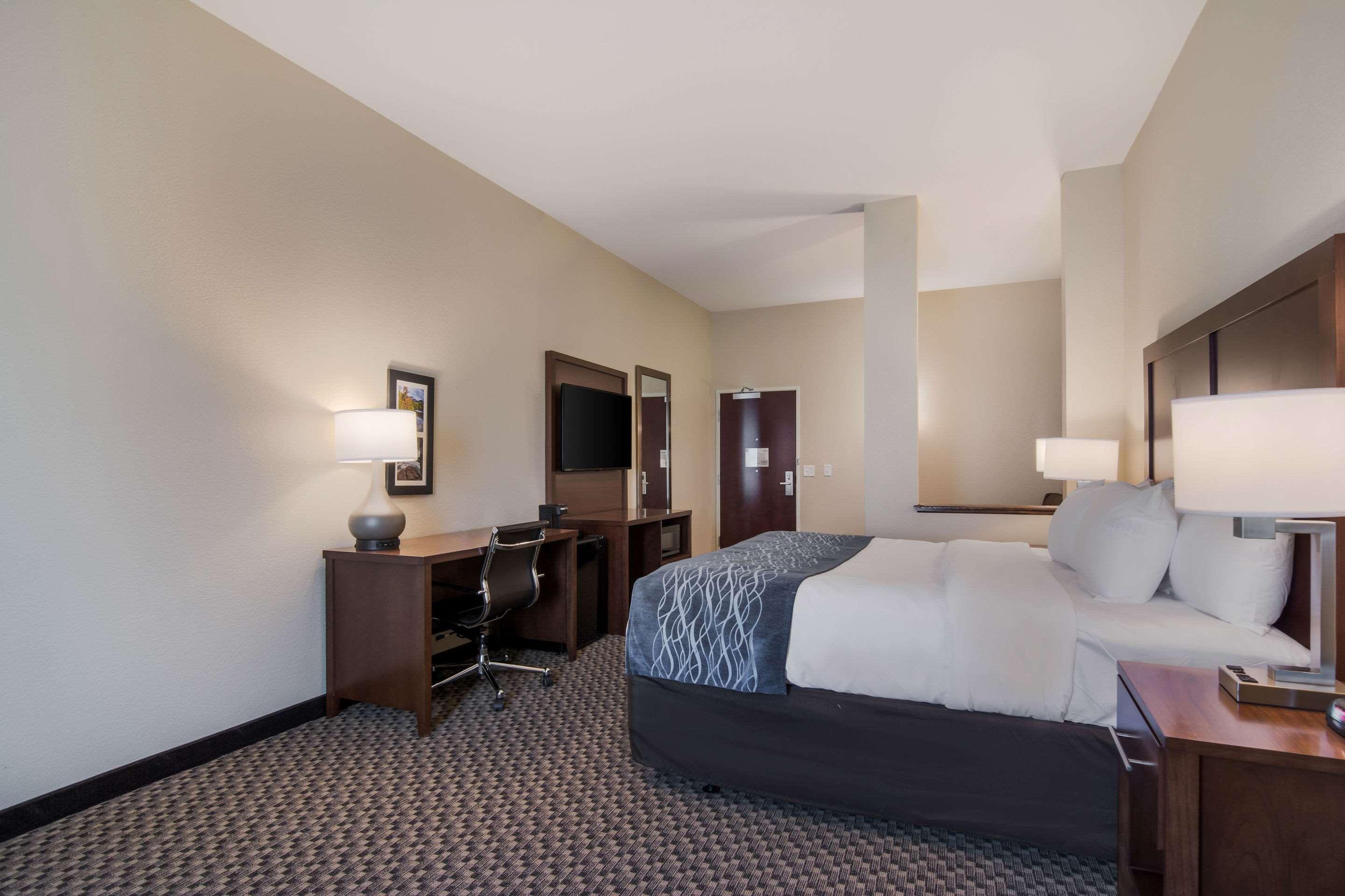 Comfort Inn & Suites Рок-Хилл Экстерьер фото