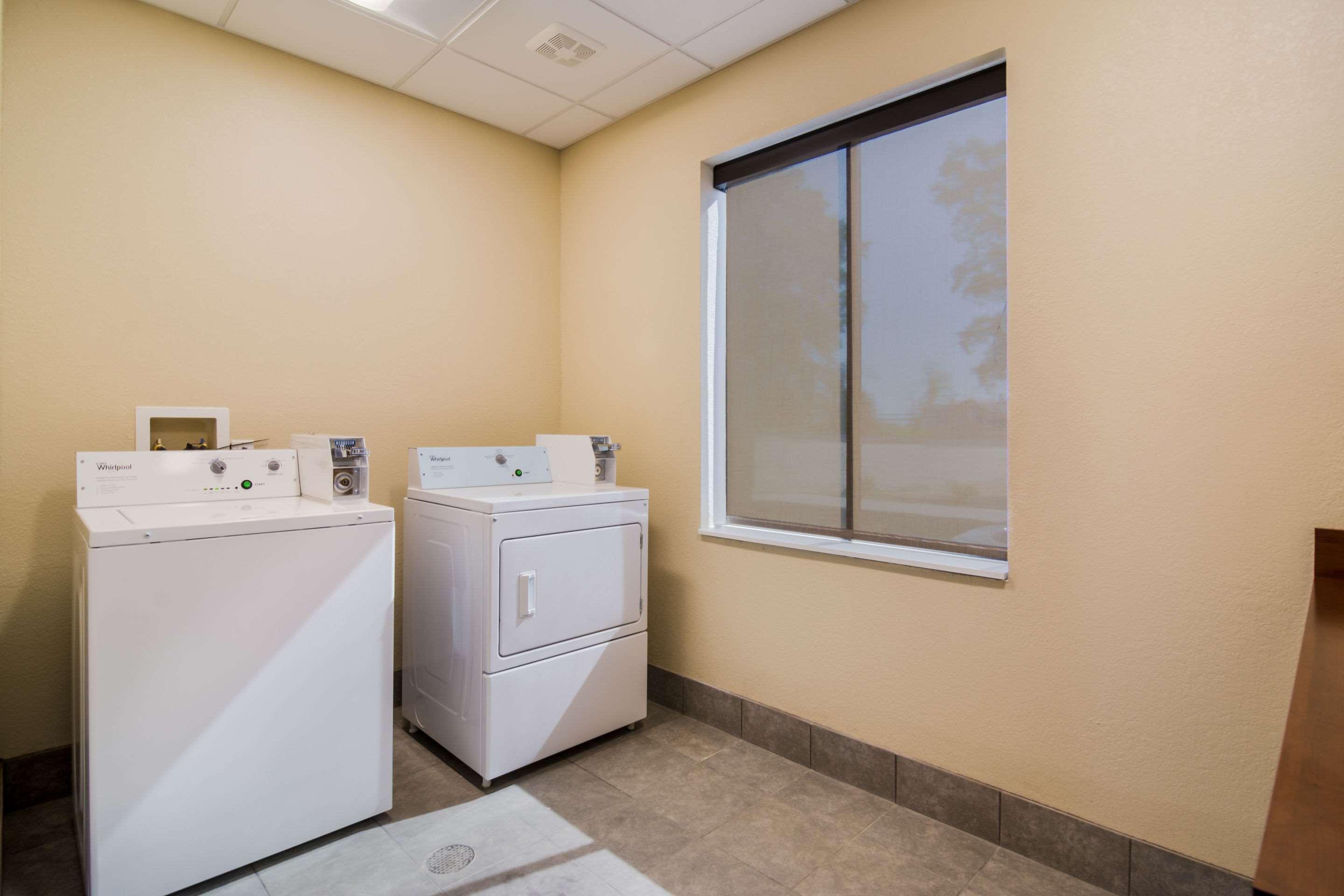 Comfort Inn & Suites Рок-Хилл Экстерьер фото